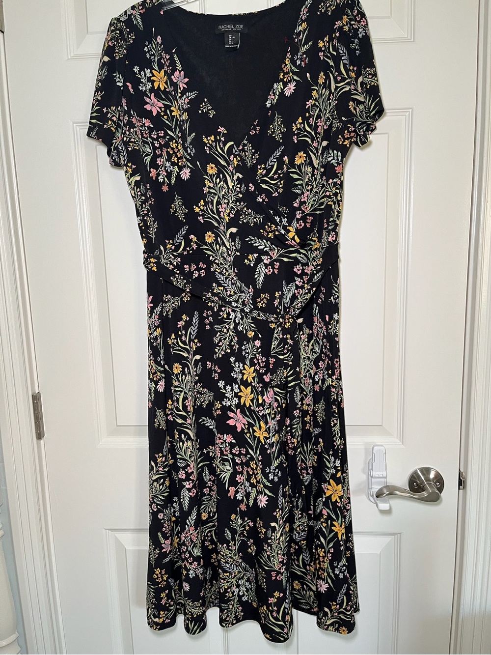 Rachel Zoe Black Floral Mock Wrap Pullover Midi Dress Pink & Yellow Blooms - Picture 6 of 10